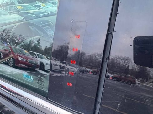 Used 2014 Lincoln MKT AWD w/ Equipment Group 201A image 9