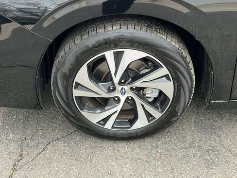 Certified 2025 Subaru Legacy Premium AWD/4WD image 6