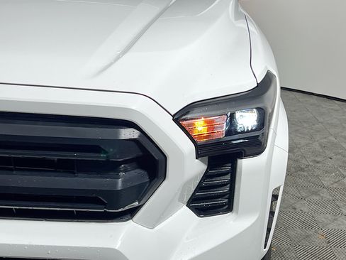 Used 2024 Toyota Tacoma SR5 image 12