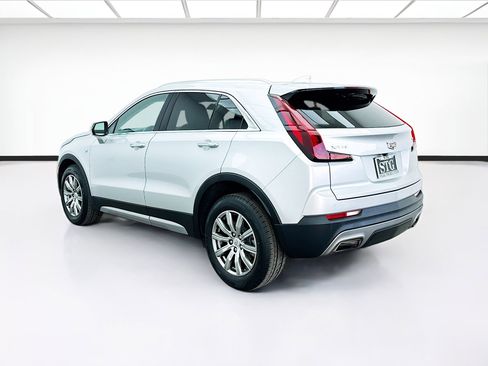 Used 2022 Cadillac XT4 Premium Luxury w/ Safety Alert Package image 6