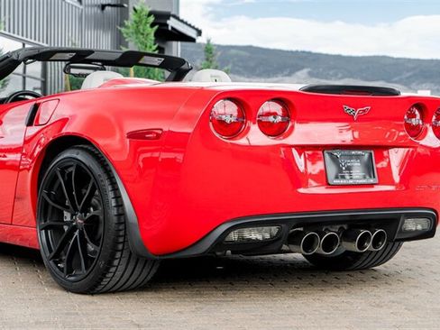 Used 2010 Chevrolet Corvette Grand Sport w/ Preferred Equipment Group RWD image 16