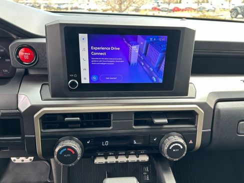 Used 2025 Toyota Tacoma TRD Sport image 21