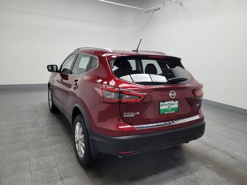 Used 2021 Nissan Rogue Sport SV image 5