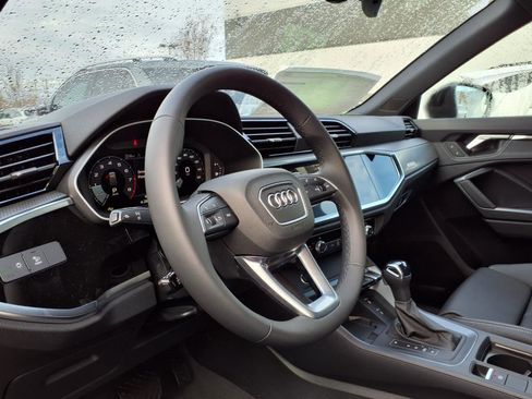 Used 2025 Audi Q3 2.0T Premium w/ Convenience Package AWD/4WD image 7