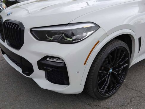 Used 2021 BMW X5 xDrive40i w/ M Sport Package AWD/4WD image 11