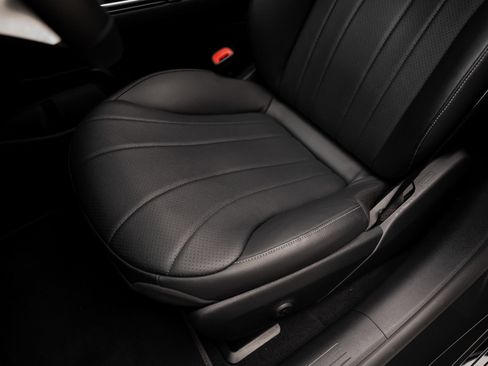 Used 2023 Mercedes-Benz EQE 350+ Sedan image 59