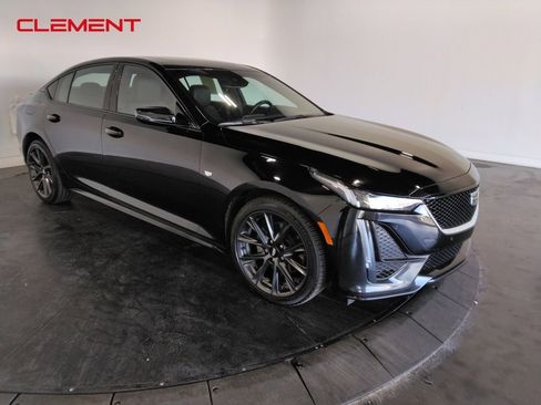 Used 2022 Cadillac CT5 Sport image 3