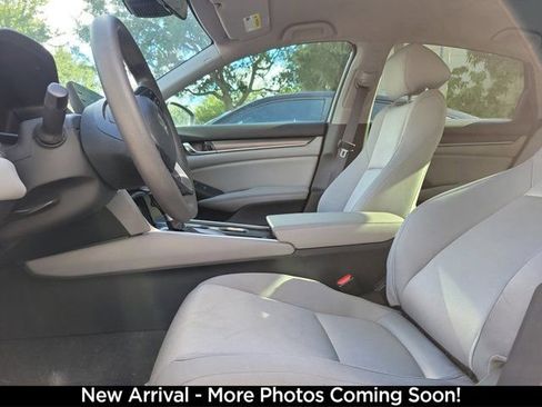 Certified 2020 Honda Accord LX image 4