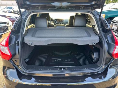 Used 2012 Ford Focus Titanium image 11