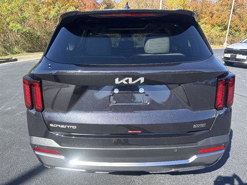 New 2026 Kia Sorento S w/ S Panoramic Sunroof Package image 5