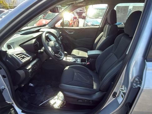 Used 2020 Subaru Forester Premium AWD/4WD image 17