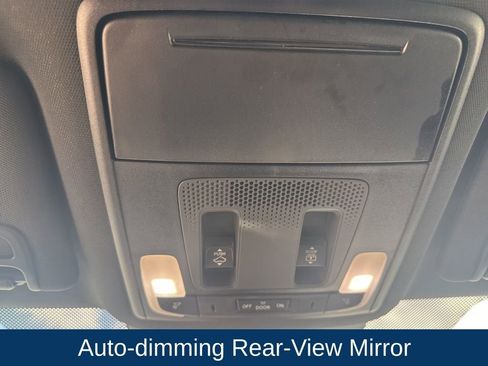 Used 2023 Honda Pilot TrailSport image 23