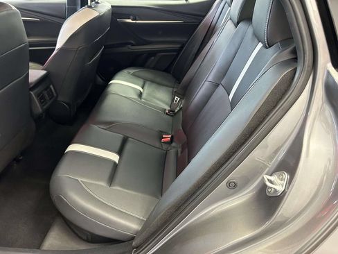Certified 2025 Toyota Camry SE FWD image 14