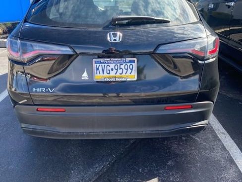 Used 2023 Honda HR-V LX image 6
