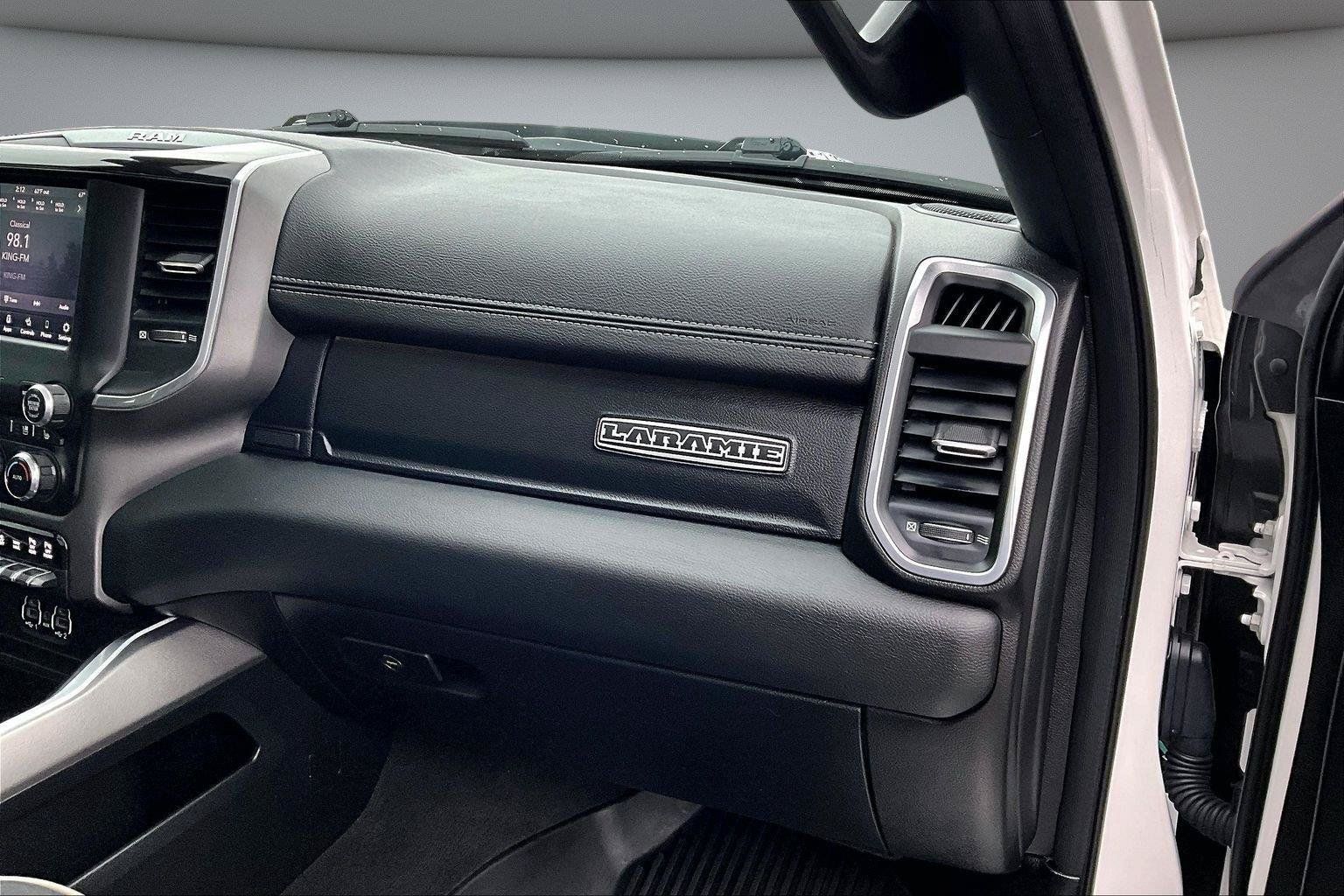 Used 2020 RAM 1500 Laramie w/ Sport Appearance Package AWD/4WD image 28