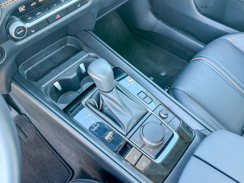 Used 2025 MAZDA CX-50 AWD 2.5 Hybrid w/ Premium Pkg image 19