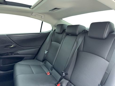 Used 2022 Lexus ES 350 w/ Premium Package image 38