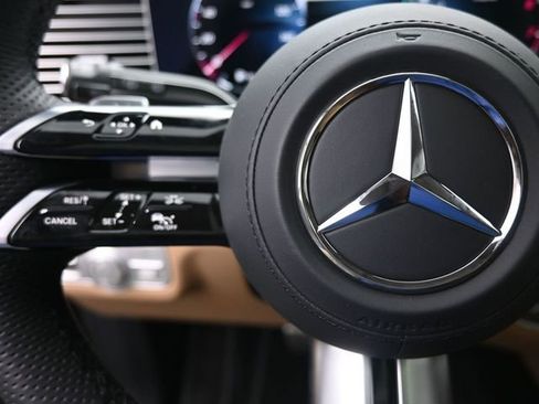 Used 2026 Mercedes-Benz GLS 450 4MATIC image 15
