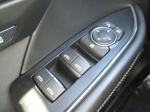 Used 2025 Buick Envision Sport Touring AWD/4WD image 32