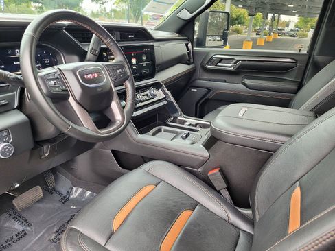Used 2024 GMC Sierra 2500 AT4 w/ Max Trailering Package AWD/4WD image 12