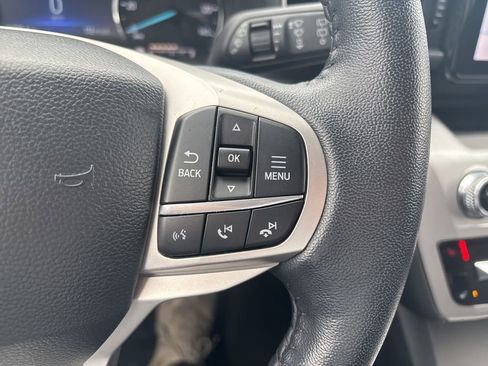 Used 2022 Ford Explorer XLT w/ Equipment Group 202A image 21