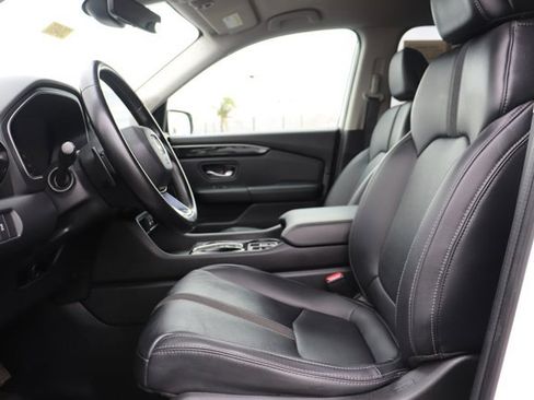 Used 2023 Honda Pilot EX-L image 10