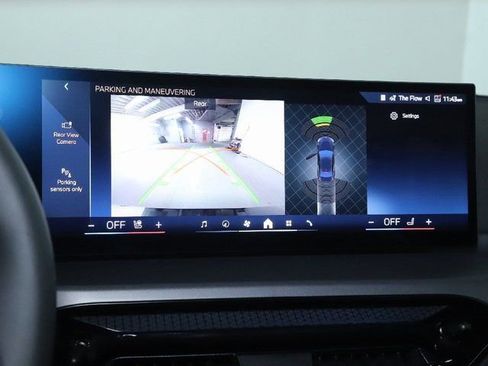 Used 2025 BMW 230i xDrive Coupe w/ Convenience Package image 28