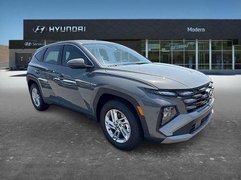 New 2026 Hyundai Tucson SE FWD image 2