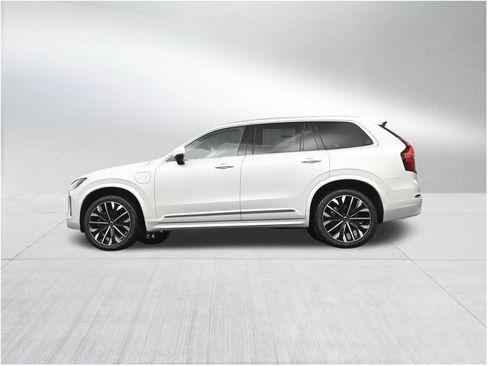 New 2026 Volvo XC90 T8 Ultra AWD/4WD image 23