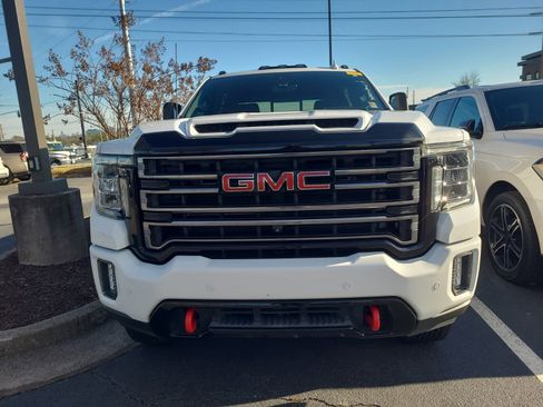 Used 2021 GMC Sierra 2500 AT4 w/ AT4 Premium Plus Package image 2