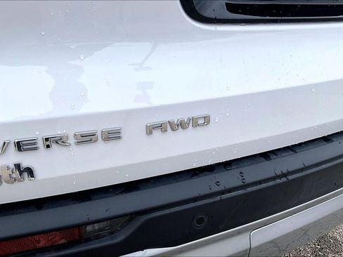 Used 2026 Chevrolet Traverse LT AWD/4WD image 23