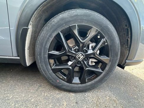 Used 2024 Honda HR-V Sport image 10