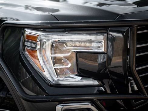 Used 2020 GMC Sierra 1500 AT4 w/ AT4 Premium Package image 9