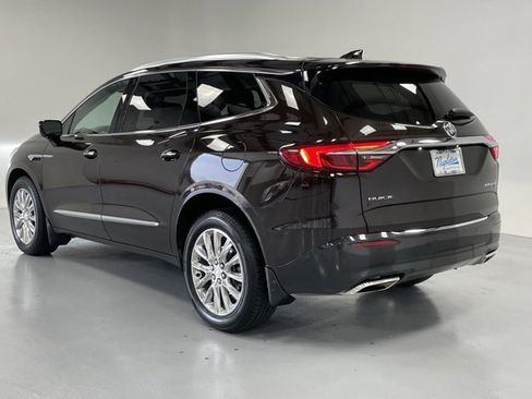 Used 2018 Buick Enclave Premium w/ Experience Buick Package image 3