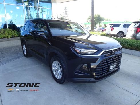 Used 2024 Toyota Grand Highlander FWD image 1