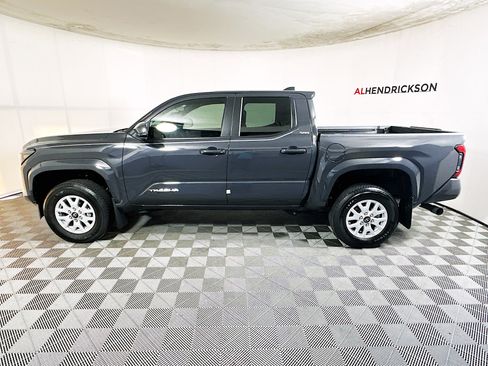 Used 2025 Toyota Tacoma SR5 image 6
