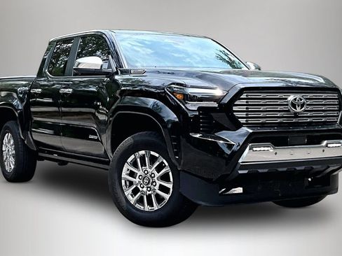 Used 2024 Toyota Tacoma Limited AWD/4WD image 2