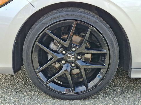 Used 2023 Honda Civic Sport image 8