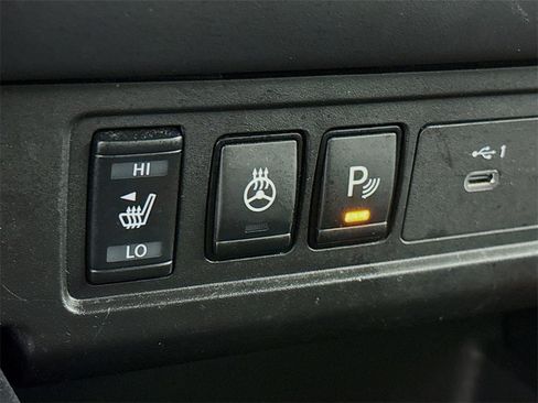 Used 2023 Nissan Frontier PRO-4X w/ Pro Convenience Package image 13