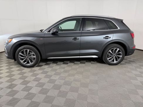 Certified 2023 Audi Q5 2.0T Premium w/ Convenience Package image 2
