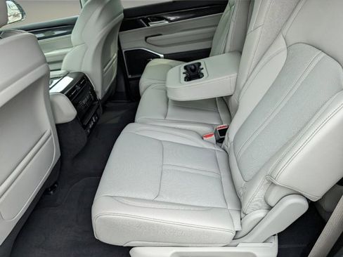 New 2024 Jeep Wagoneer 4WD w/ Convenience Group I image 15