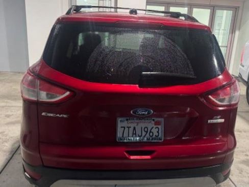 Used 2016 Ford Escape SE image 6