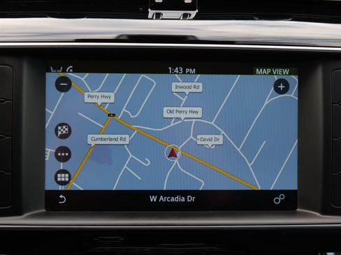 Used 2018 Jaguar F-PACE Prestige image 23