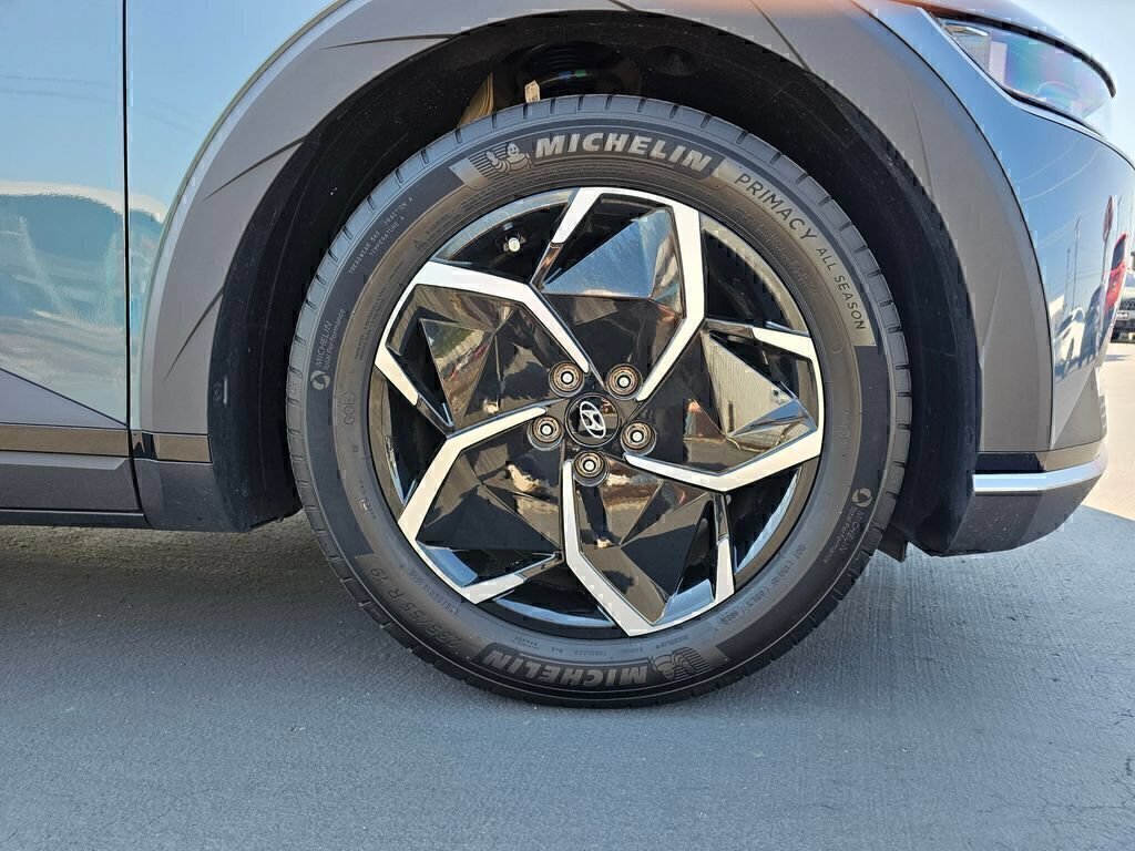 Used 2024 Hyundai Ioniq 5 SEL RWD image 9