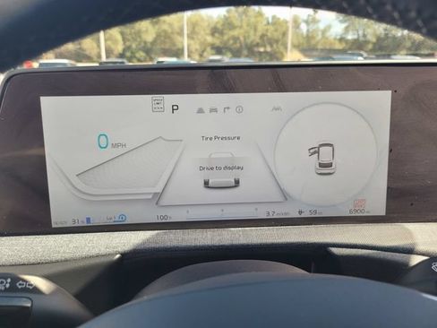 Used 2023 Kia EV6 Wind RWD image 29