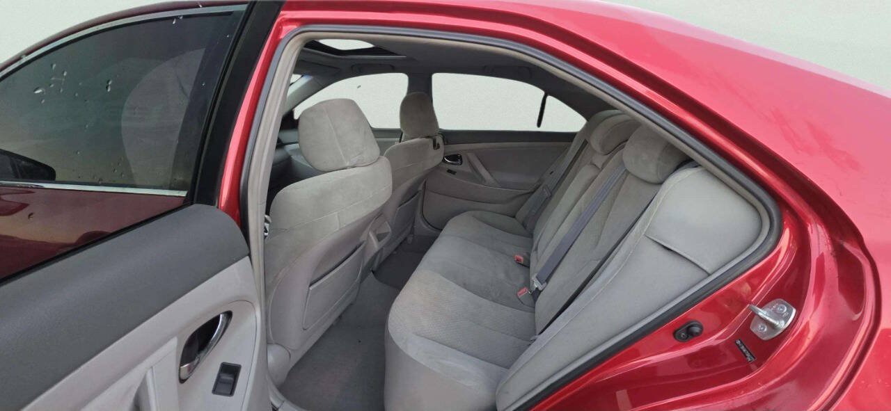 Used 2007 Toyota Camry LE FWD image 7