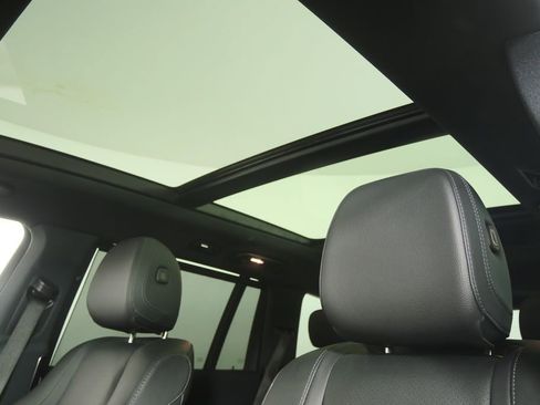 Used 2022 Mercedes-Benz GLS 450 4MATIC image 11