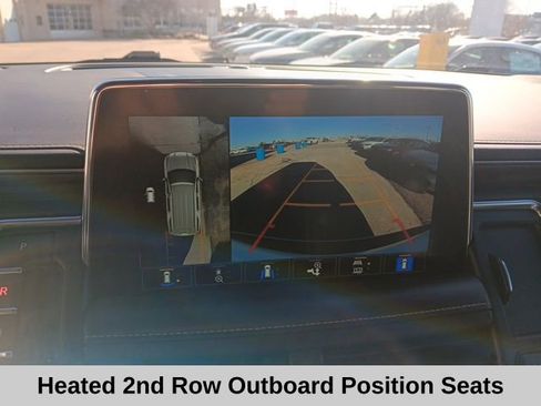 Used 2021 GMC Yukon SLT w/ SLT Premium Package image 17