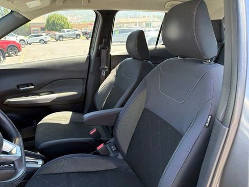 Used 2019 Nissan Kicks SV w/ Exterior Package FWD image 11
