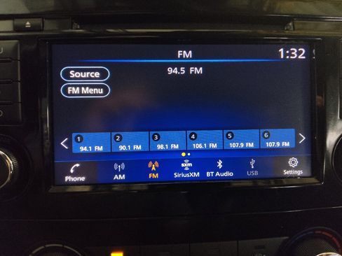 Used 2020 Nissan Rogue Sport S FWD image 25